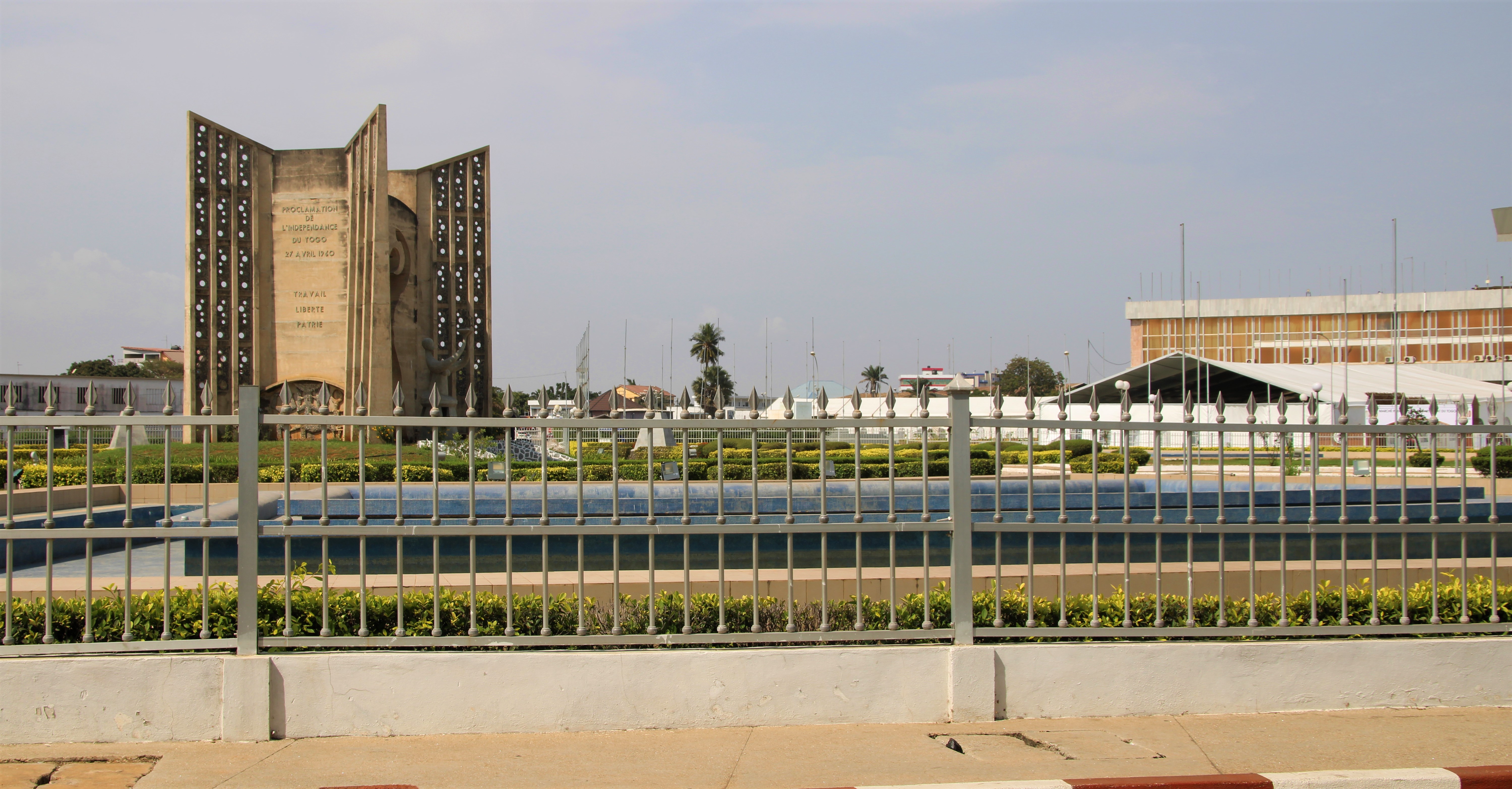 espace du monument de l'indépendance togolais