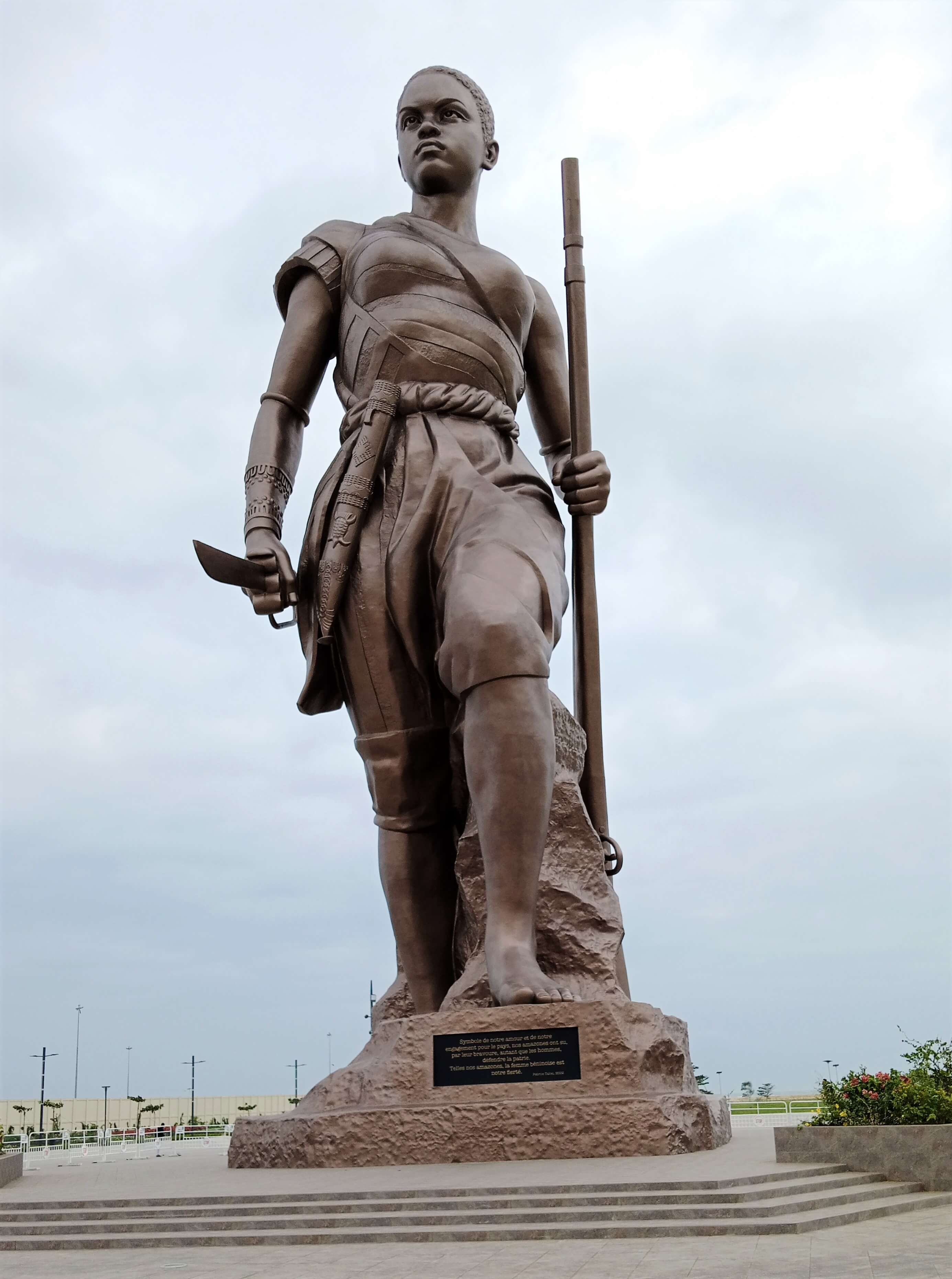 monument amazone du Bénin