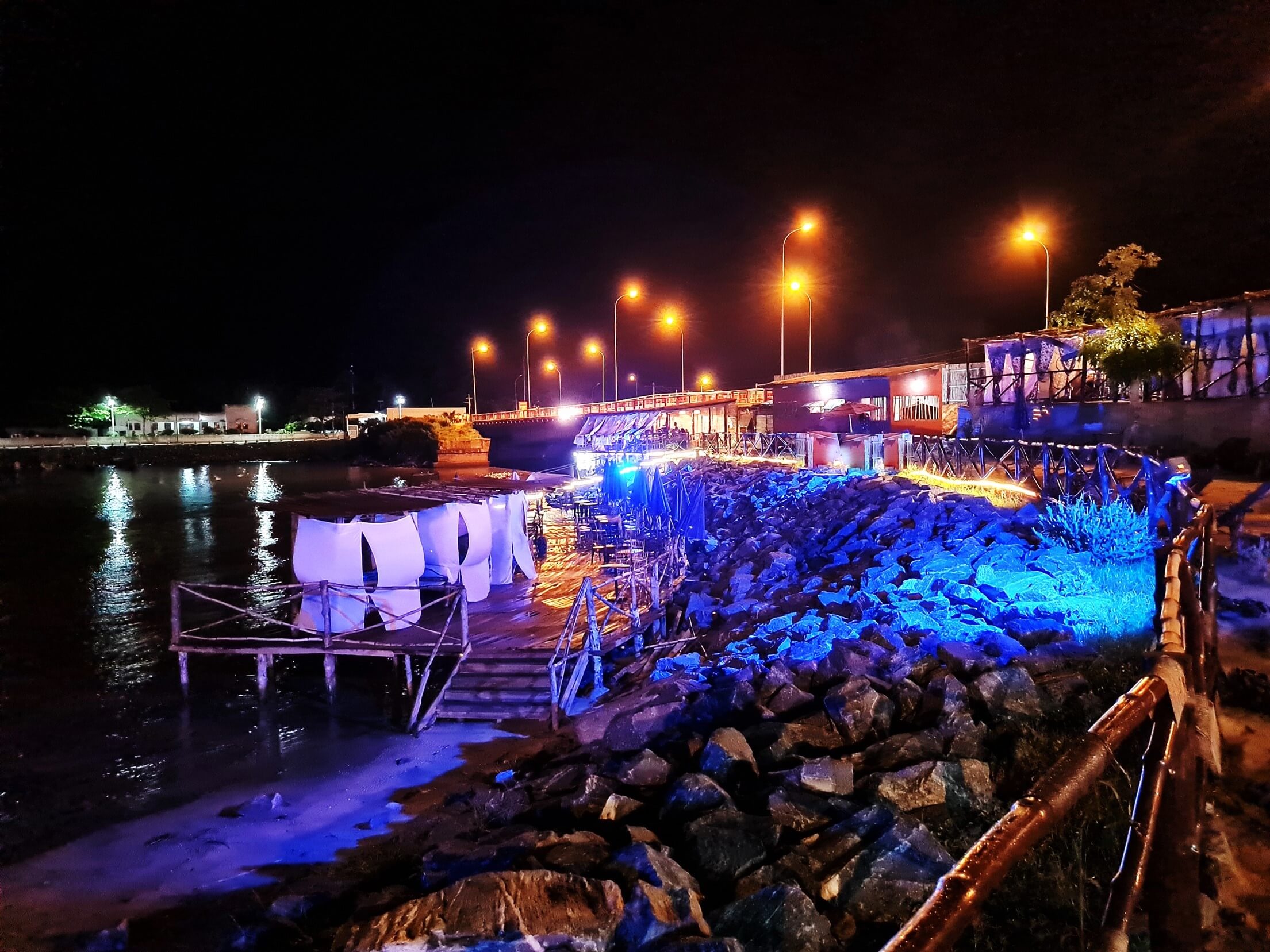 vue noctunre sur le lac togo