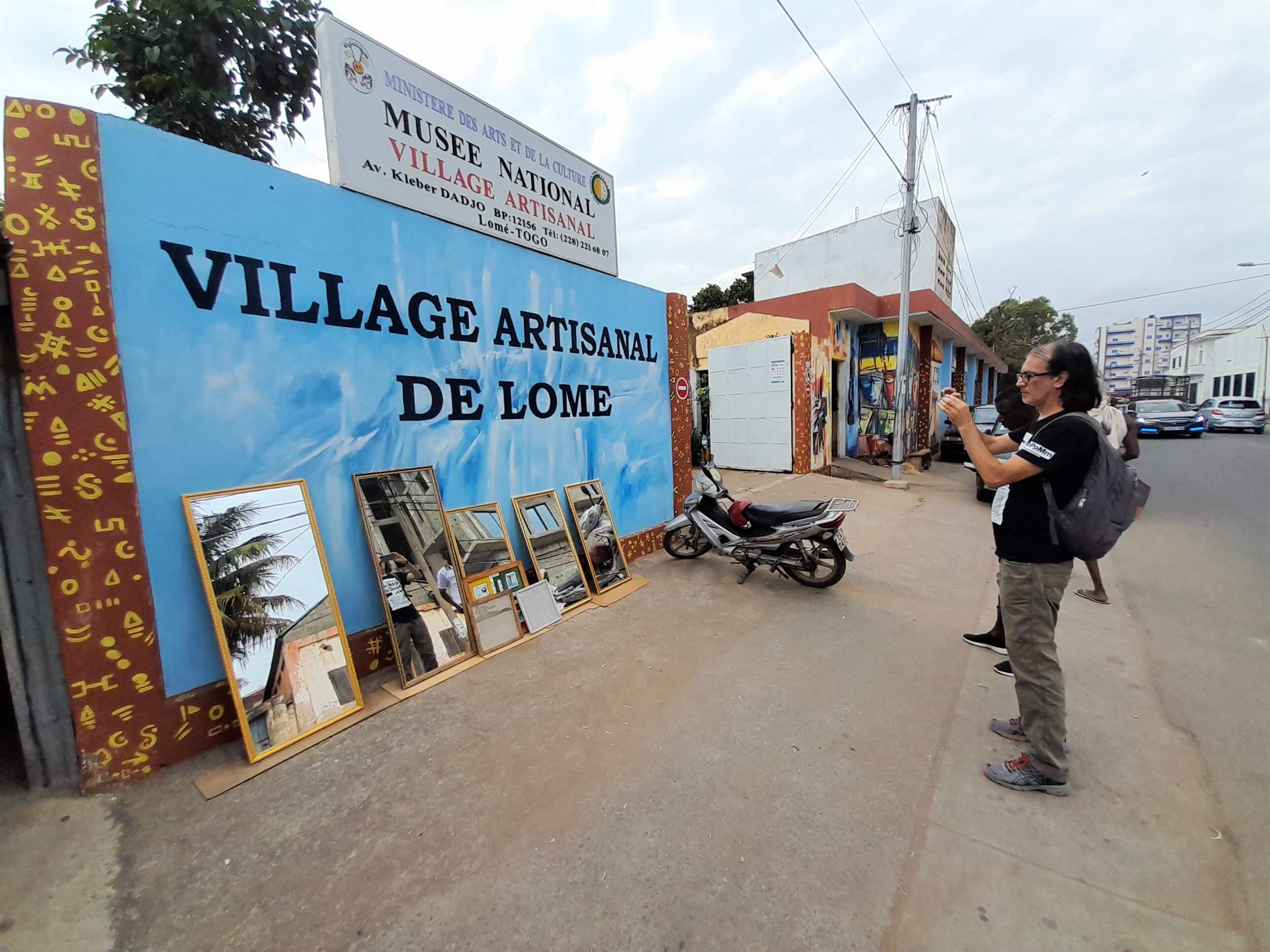 visite du village artisanal de Lomé